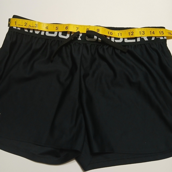 Under Armour Black Athletic‎ Shorts with Lightweight Performance Material - Picture 3 of 8